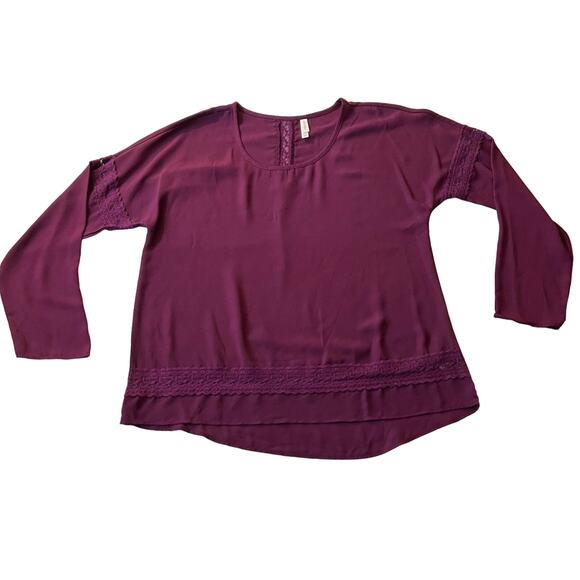 Xhilaration Lace Trim Long Sleeve Scoop neck Blouse Size L Boho Light Chiffon - Picture 1 of 11